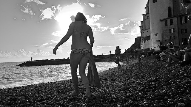 water-black-and-white-sea-monochrome-girl picture material