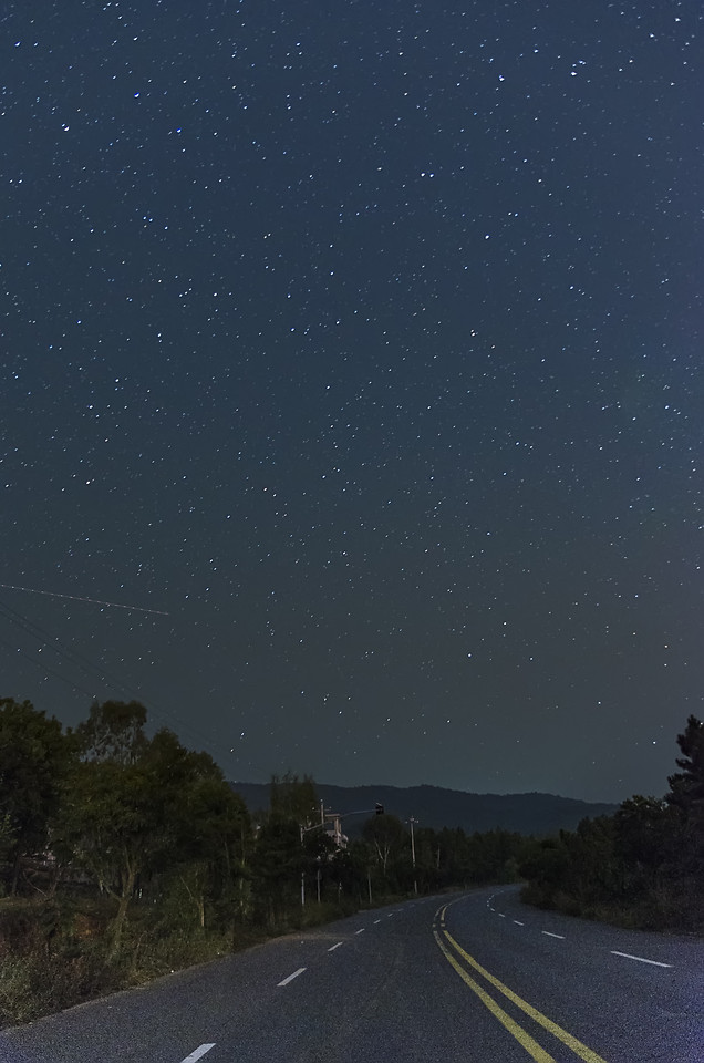 sky-road-tree-astronomy-landscape 图片素材