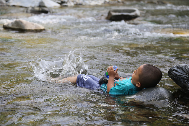 water-river-wet-outdoors-beach 图片素材
