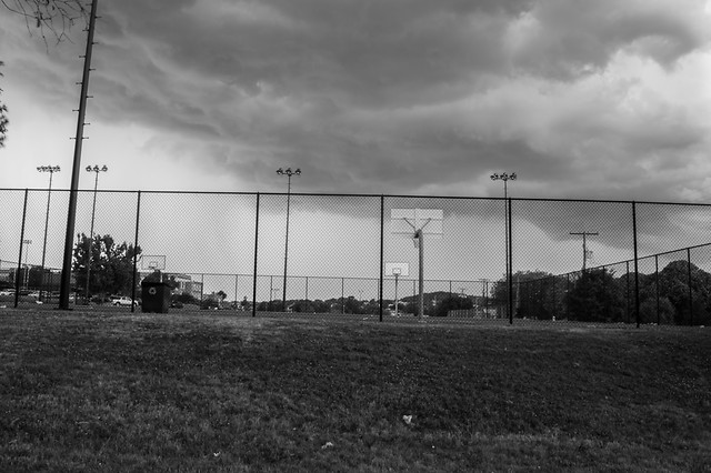 no-person-monochrome-wire-sky-fence 图片素材