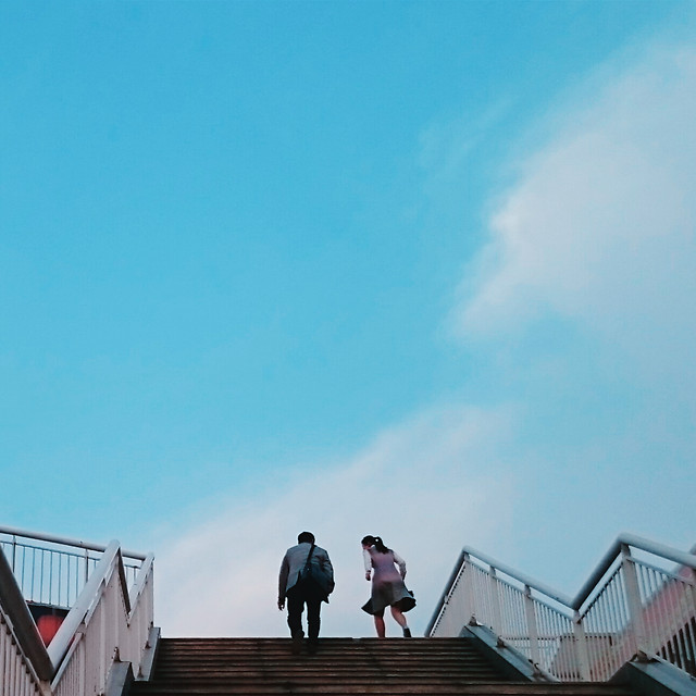 sky-recreation-sunny-cloud-people picture material
