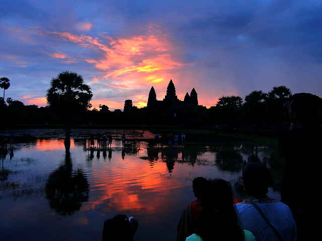 reflection-water-sky-sunset-cloud 图片素材