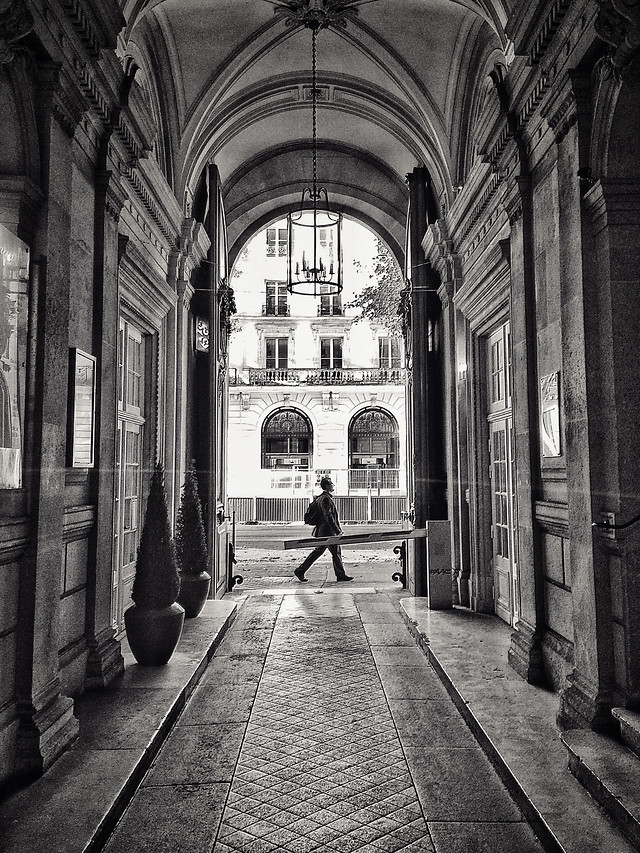 architecture-no-person-street-people-black-and-white 图片素材