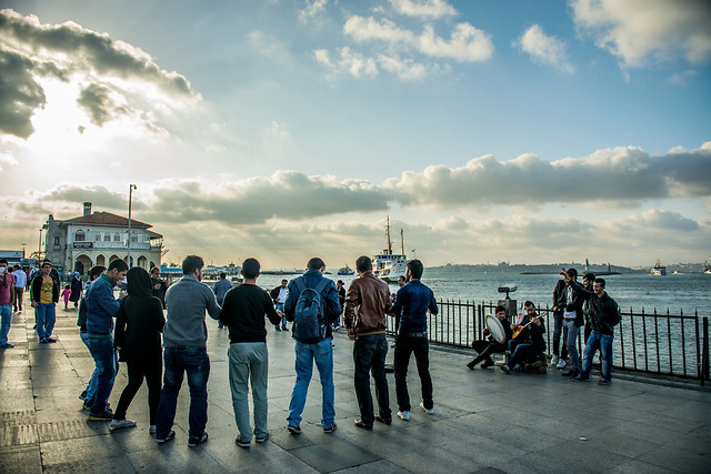 people-man-travel-group-water 图片素材