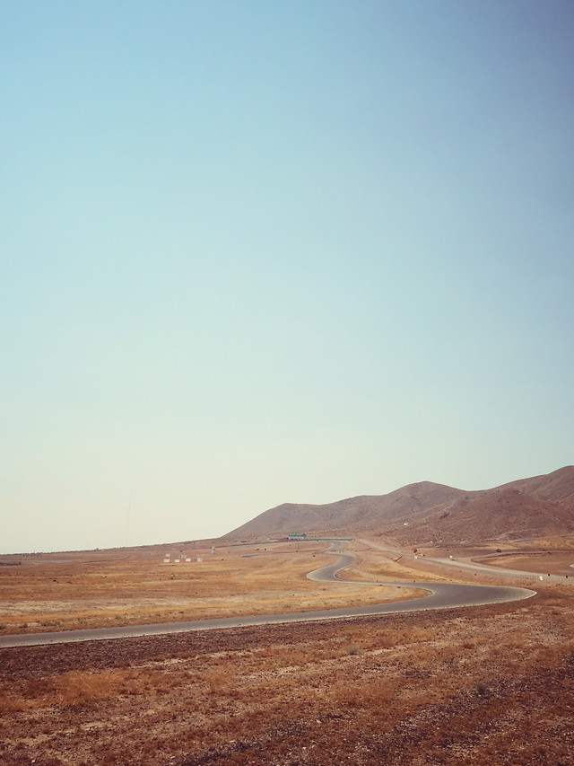 sky-hill-landscape-desert-mountain 图片素材