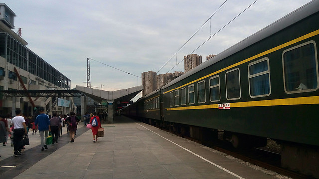 railway-train-locomotive-transportation-system-travel 图片素材