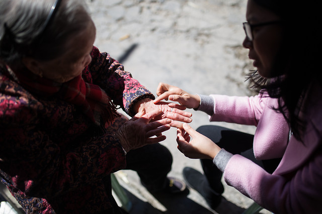 people-child-woman-girl-adult 图片素材