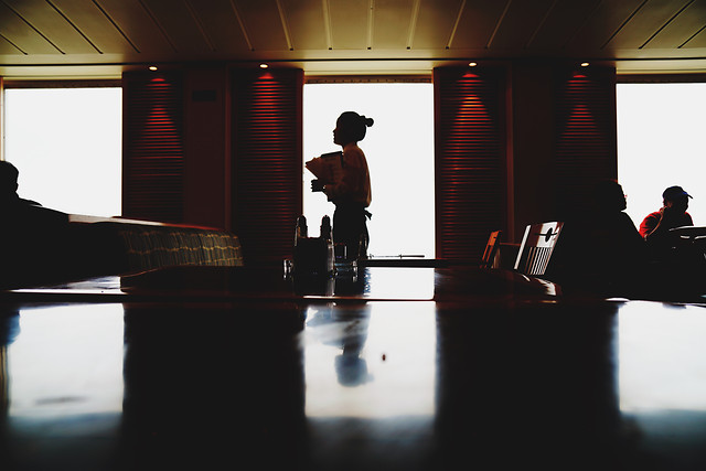 people-silhouette-airport-man-subway-system 图片素材