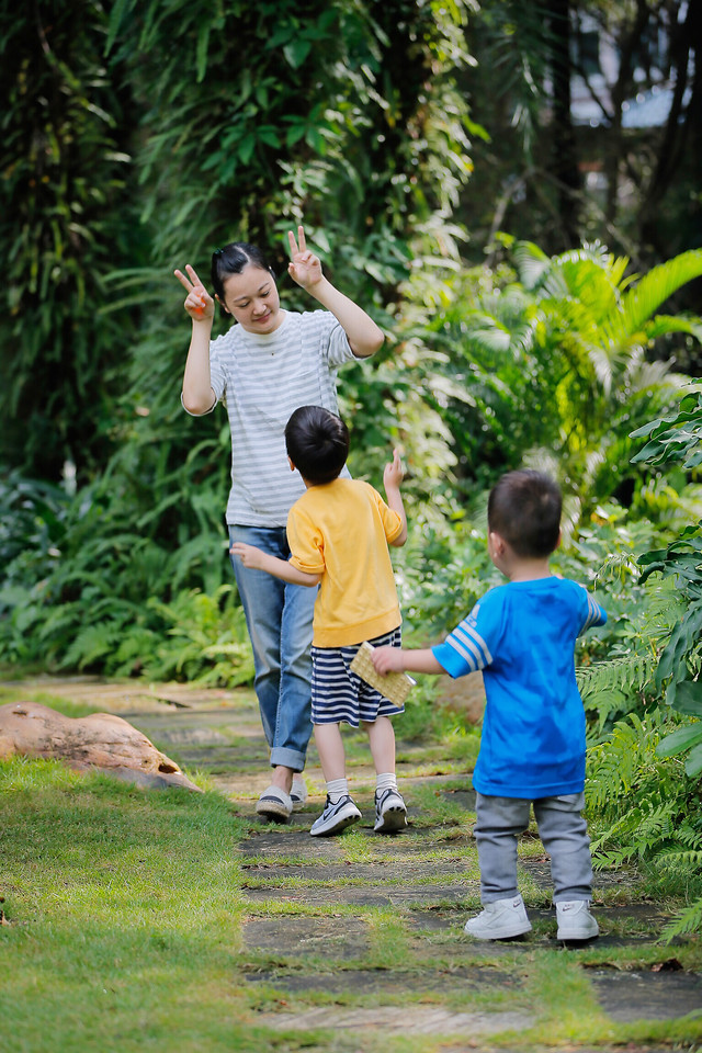 child-leisure-people-outdoors-recreation 图片素材