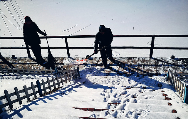 winter-snow-people-cold-ice 图片素材