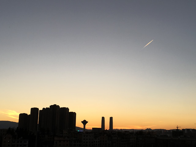 sunset-moon-no-person-sky-dawn 图片素材