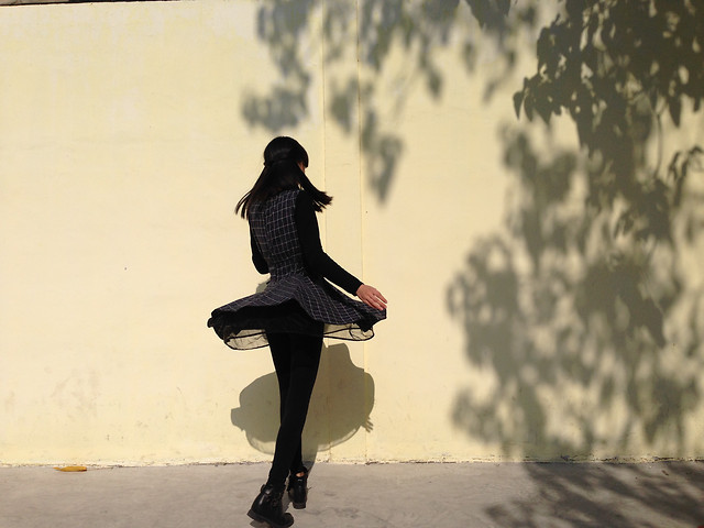 girl-shadow-fun-people-man picture material