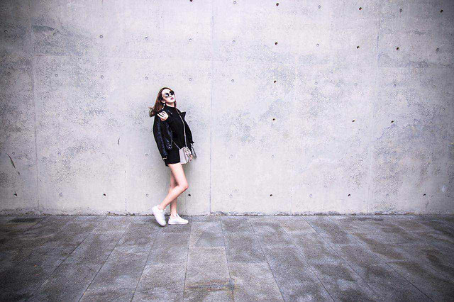 people-wall-white-photograph-black 图片素材