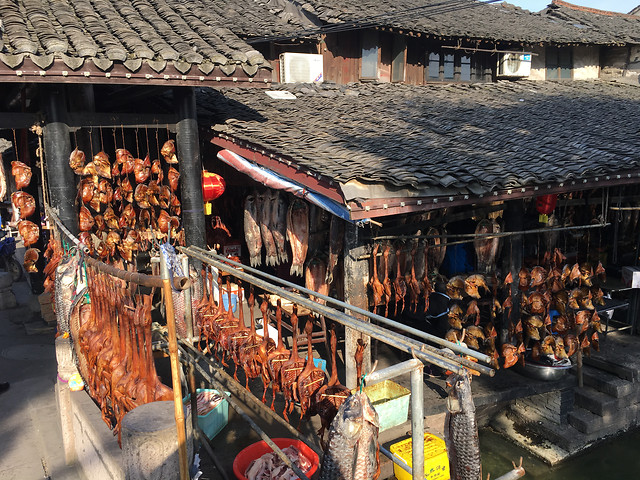 people-group-many-flame-market 图片素材