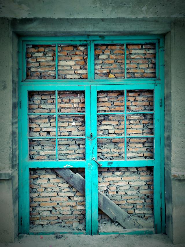 wall-door-old-brick-house picture material