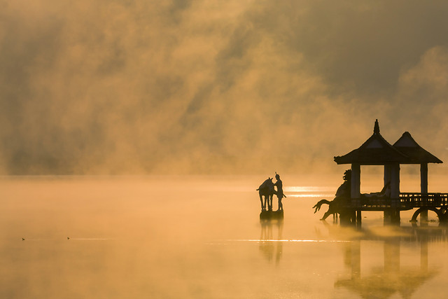 water-sunset-fog-dawn-storm 图片素材