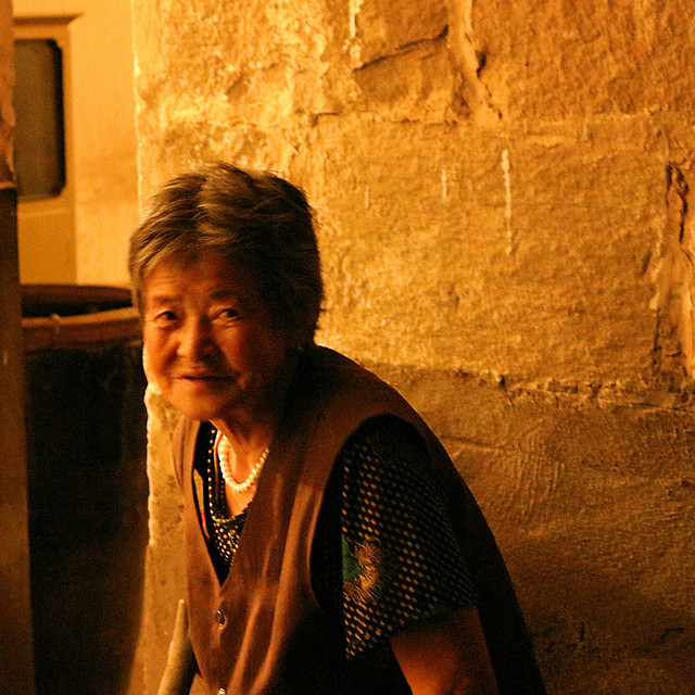 people-one-portrait-adult-facial-expression 图片素材
