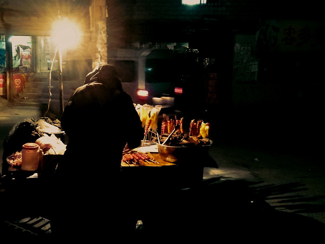 people-adult-street-man-woman 图片素材