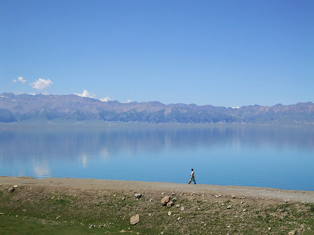 lake-sky-water-mountain-landscape 图片素材