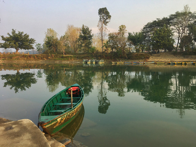 water-lake-no-person-reflection-tree picture material