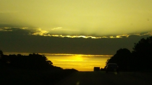 sunset-dawn-backlit-sun-landscape 图片素材