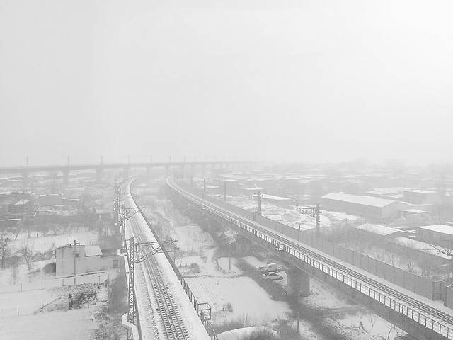 transportation-system-winter-vehicle-no-person-road 图片素材