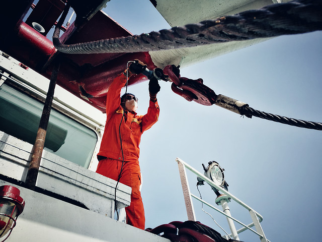 people-one-red-adult-travel 图片素材