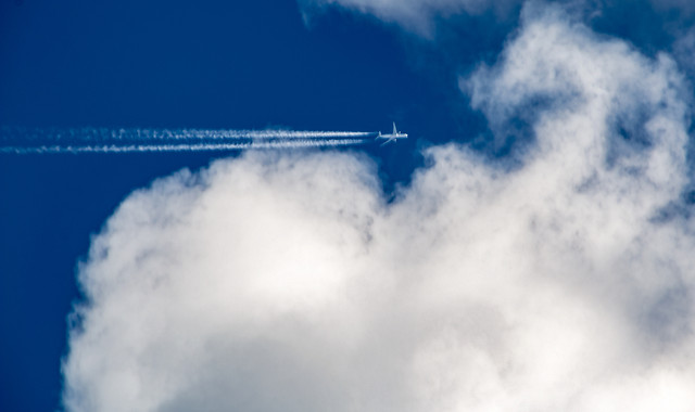sky-weather-cloud-airplane-no-person picture material