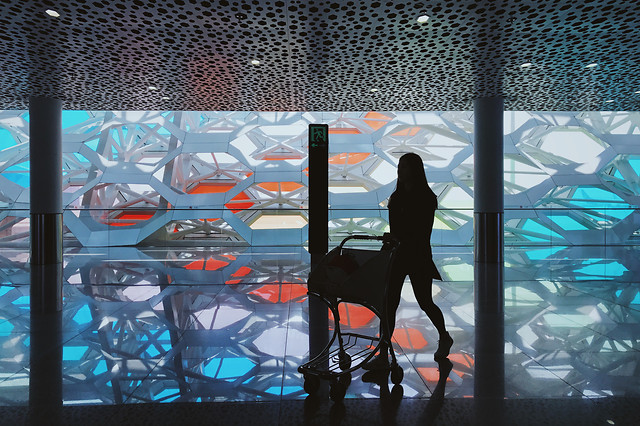 people-blue-business-airport-silhouette 图片素材