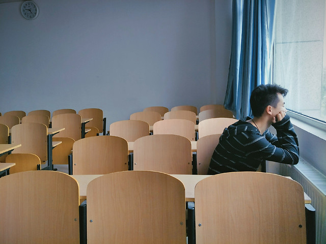 seat-chair-furniture-indoors-room 图片素材