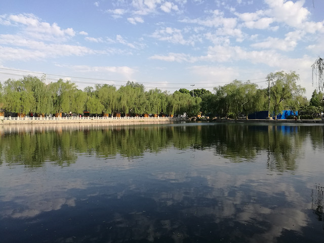 lake-reflection-water-river-tree 图片素材