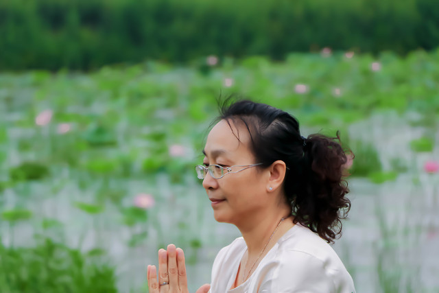 woman-outdoors-nature-summer-people picture material