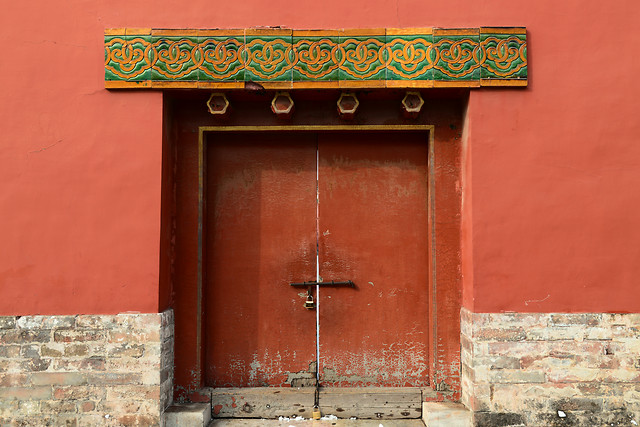 architecture-wall-house-door-old 图片素材