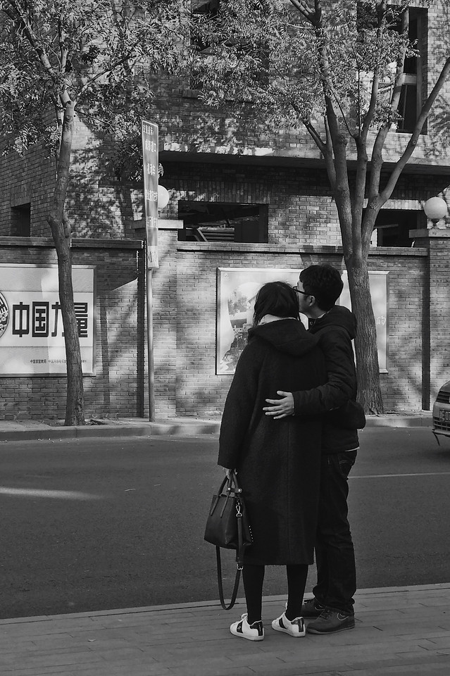 people-street-adult-road-two 图片素材