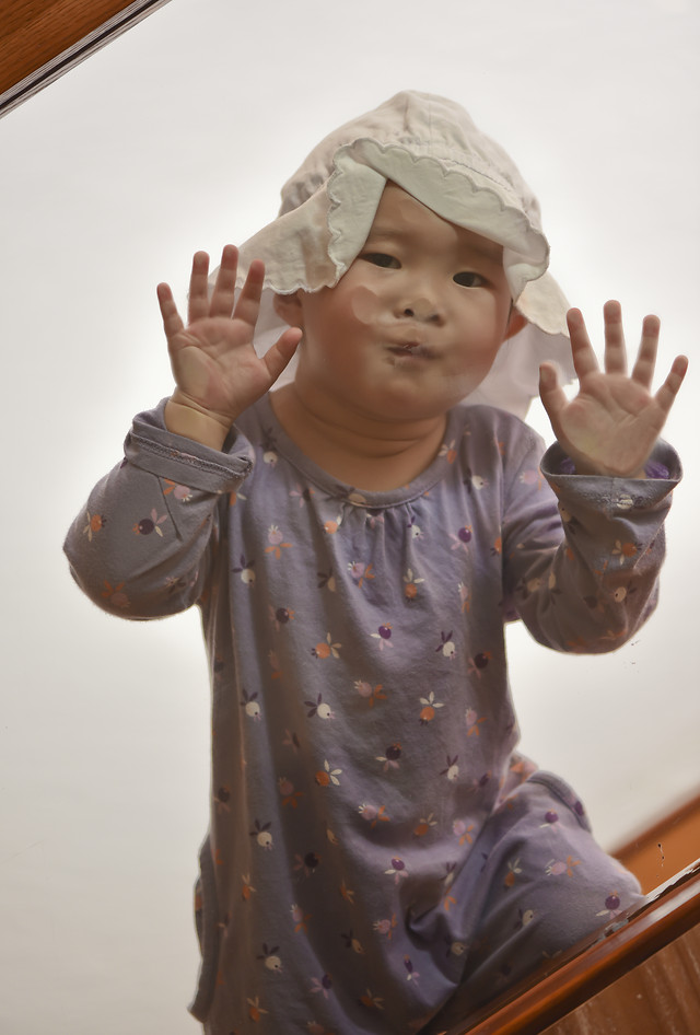 child-people-one-portrait-skin picture material