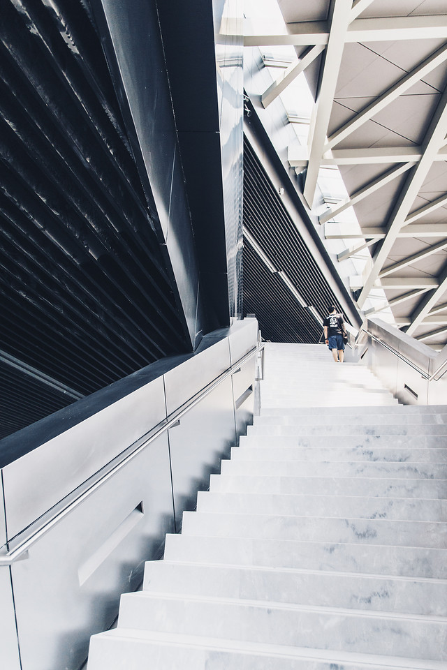 step-no-person-architecture-modern-perspective 图片素材