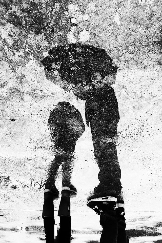 people-adult-two-man-monochrome 图片素材