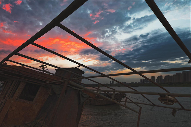 sky-no-person-travel-cloud-light 图片素材