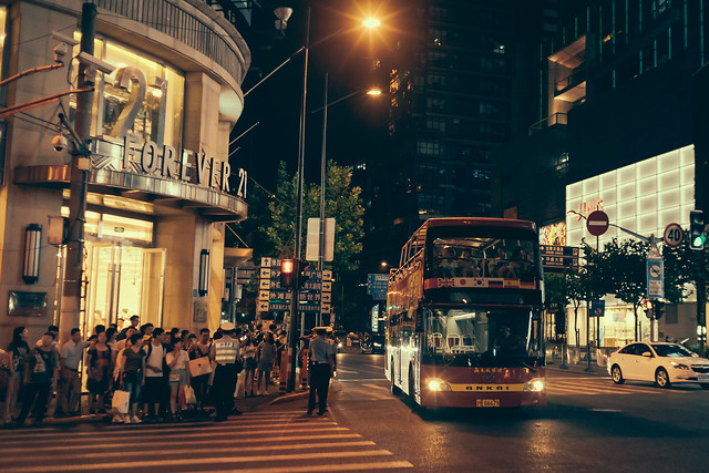 street-city-road-travel-urban-area 图片素材