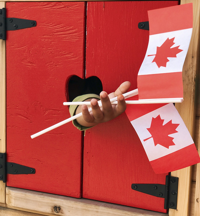 people-red-adult-woman-indoors 图片素材