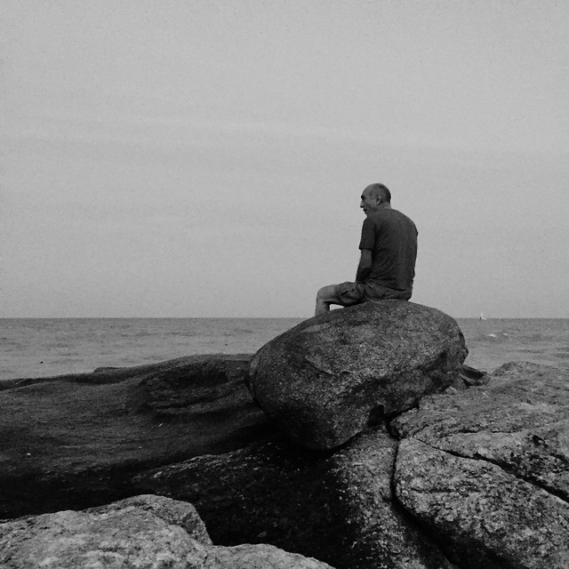 beach-rock-sea-water-seashore 图片素材