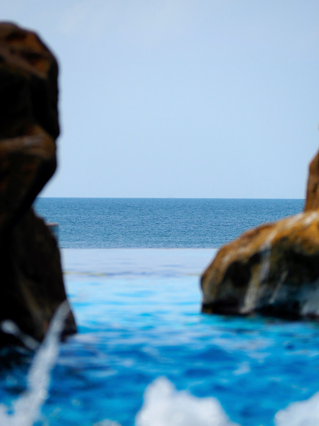 water-sea-ocean-sky-rock 图片素材