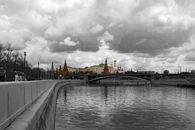 river-water-bridge-city-architecture 图片素材