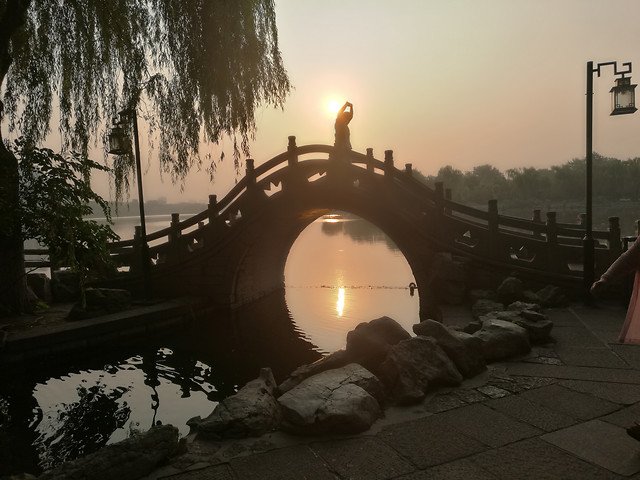 sunset-light-dawn-religion-people 图片素材