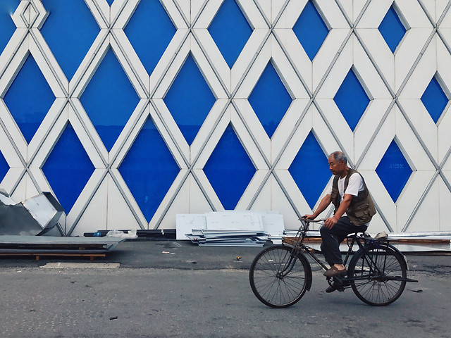 land-vehicle-blue-people-bicycle-road-bicycle picture material