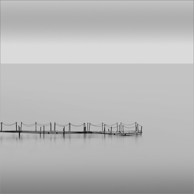 lake-reflection-water-silhouette-fog 图片素材