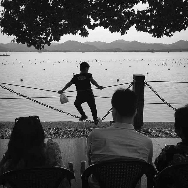 people-water-silhouette-recreation-man 图片素材