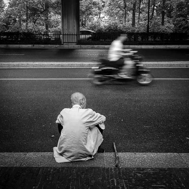 people-street-monochrome-adult-one picture material