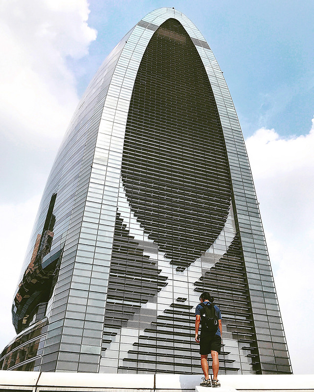 skyscraper-architecture-business-building-sky 图片素材