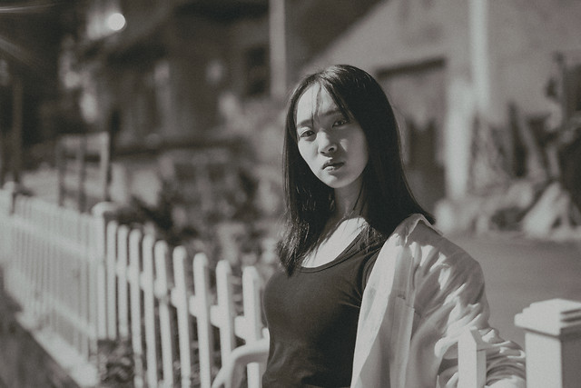 people-adult-monochrome-portrait-woman 图片素材